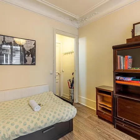 Appartement Guestready - New Elegant In The 8th Arrond. Paris